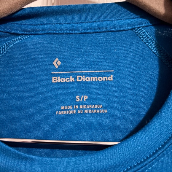 ✦Black Diamond Blue Short Sleeve Athletic Tee✦ - Picture 3 of 4